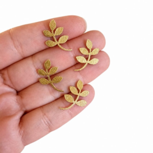 Aplique em Lonita - mini galhos e folhas